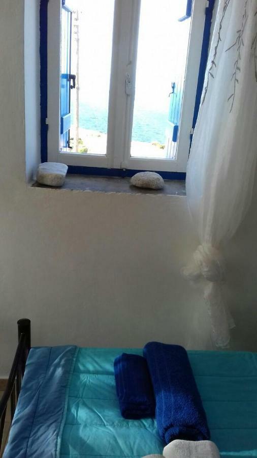 Light Blue Home Folegandros Town Экстерьер фото